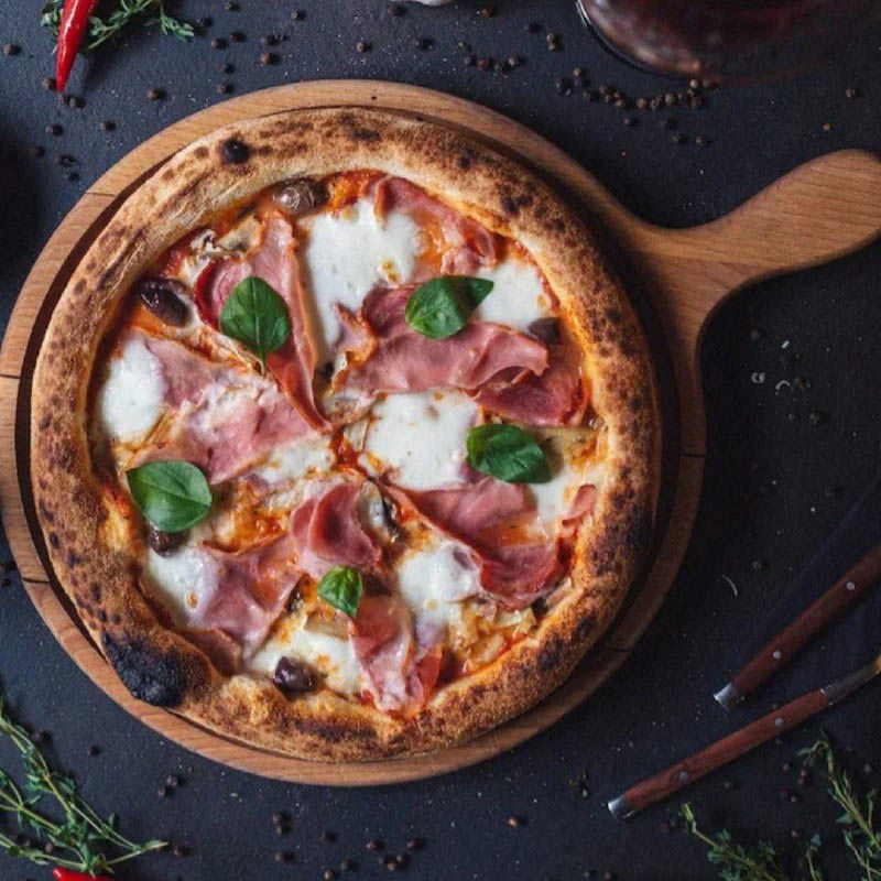 Пицца Капричоза с бесплатной доставкой из ресторана