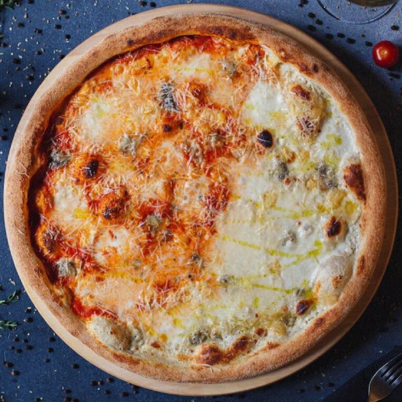 Пицца Маргарита 40 см с бесплатной доставкой из ресторана